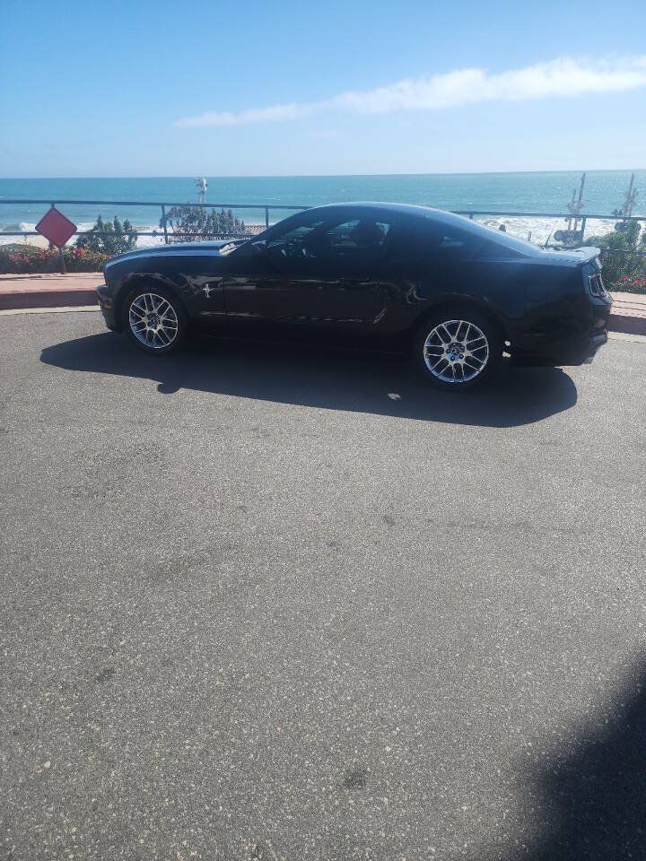 Used 2014 Ford Mustang Premium w/ Equipment Group 202A RWD image 14