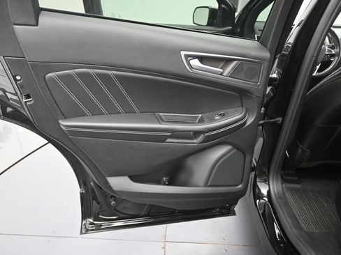 Used 2023 Ford Edge ST AWD/4WD image 15