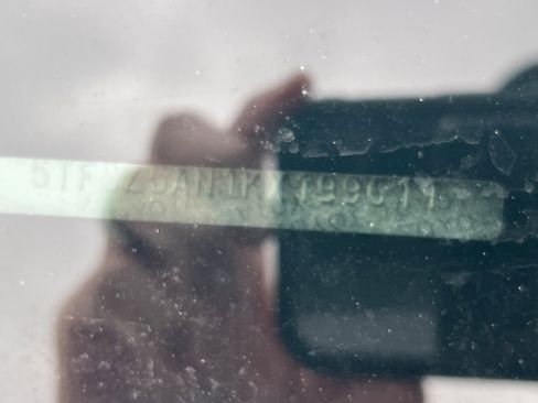 Used 2019 Toyota Tacoma TRD Off-Road image 3