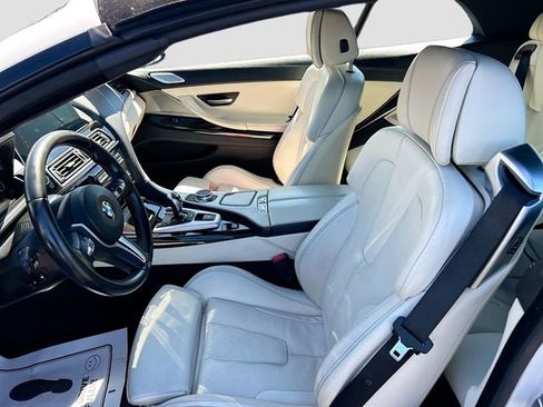 Used 2018 BMW M6 Convertible RWD image 17