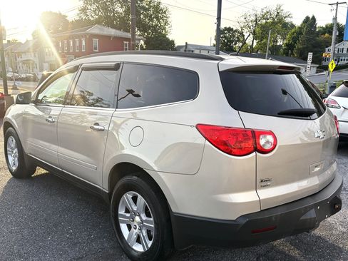 Used 2011 Chevrolet Traverse LT w/ Personal Connectivity Package AWD/4WD image 4