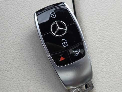 Used 2020 Mercedes-Benz E 450 4MATIC Sedan image 38