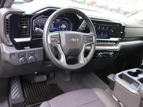 Used 2023 Chevrolet Silverado 1500 RST AWD/4WD image 5
