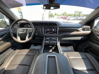 Used 2021 GMC Yukon Denali RWD video 2