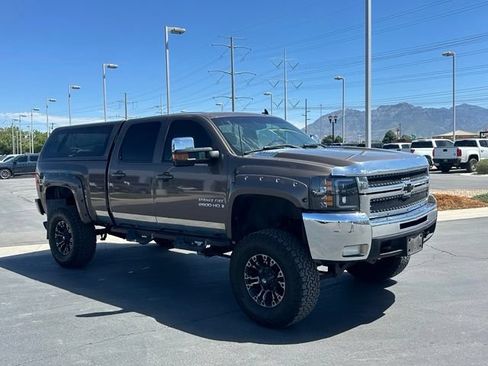 Used 2007 Chevrolet Silverado 2500 LTZ w/ Safety Package AWD/4WD image 9