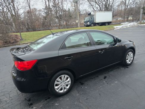 Used 2013 Kia Forte LX image 14