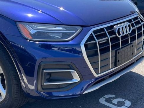 Used 2023 Audi Q5 2.0T Premium w/ Convenience Package AWD/4WD image 2