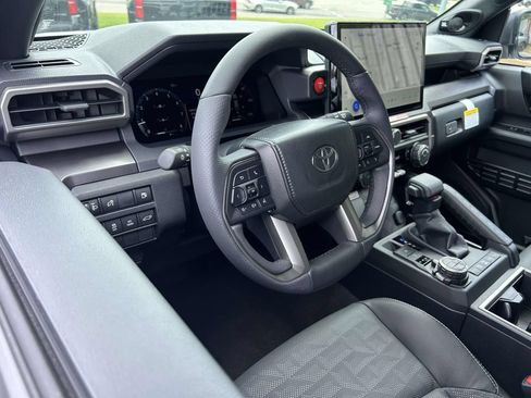 New 2026 Toyota 4Runner TRD Off-Road Premium AWD/4WD image 13