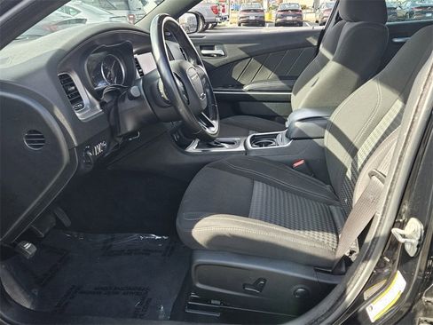 Used 2023 Dodge Charger SXT image 5