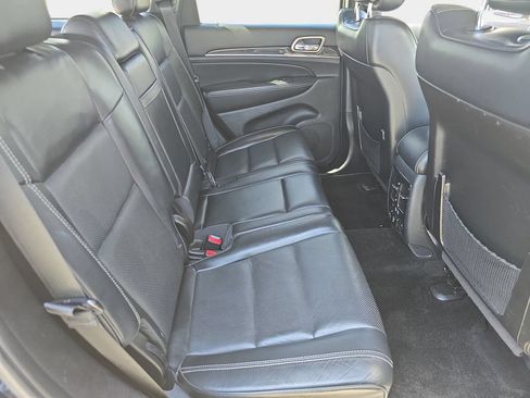 Used 2015 Jeep Grand Cherokee Overland AWD/4WD image 13