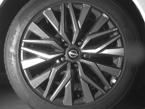 Used 2025 Nissan Altima 2.5 SV FWD image 15