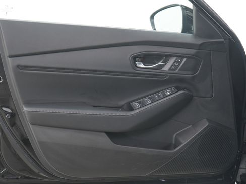 Used 2023 Honda Accord Touring image 17