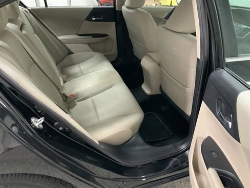 Used 2017 Honda Accord LX image 18