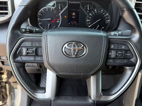 Used 2025 Toyota Tundra SR5 AWD/4WD image 17