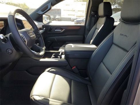 New 2026 GMC Yukon XL Denali w/ Sun & Power Step Package image 19