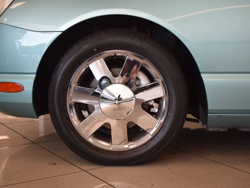 Used 2002 Ford Thunderbird RWD image 17
