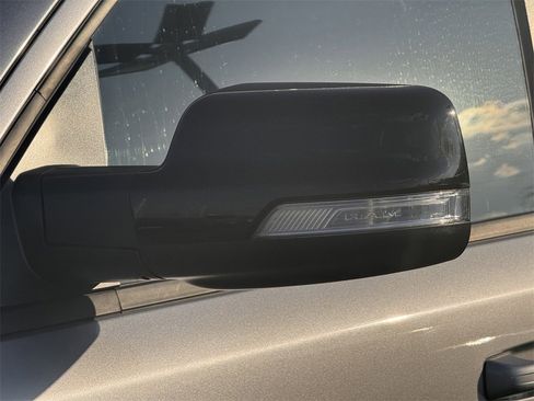 Used 2021 RAM 1500 Limited w/ Night Edition image 11