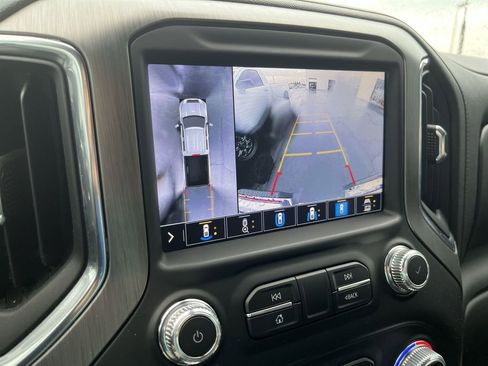 Used 2022 GMC Sierra 2500 Denali AWD/4WD image 17