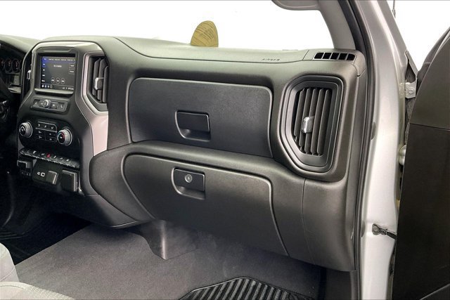 Used 2022 Chevrolet Silverado 2500 Custom w/ Custom Value Package AWD/4WD image 15