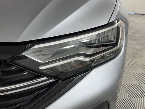 Used 2023 Volkswagen Jetta Sport FWD image 11