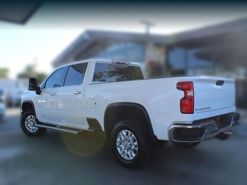 Used 2023 Chevrolet Silverado 2500 LTZ w/ LTZ Plus Package image 3