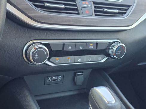 New 2026 Nissan Altima 2.5 SV image 21