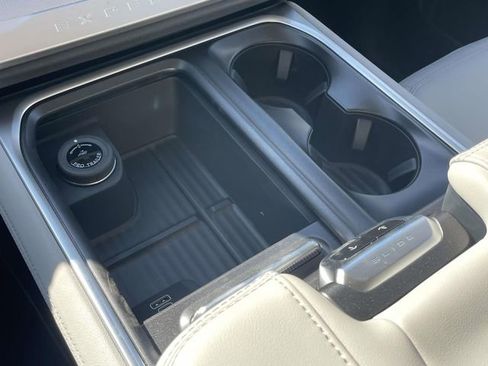 New 2026 Ford Expedition Max Active image 8