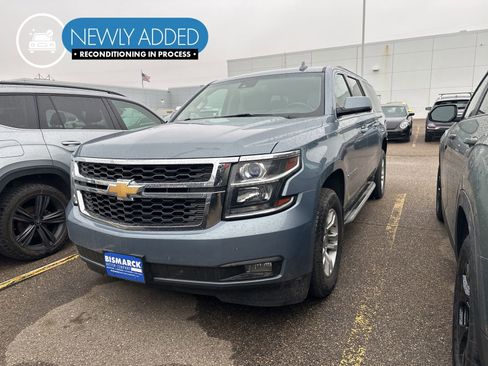 Used 2016 Chevrolet Suburban LT w/ Luxury Package image 1