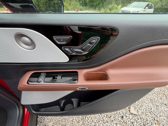 New 2026 Lincoln Aviator Reserve AWD/4WD image 24