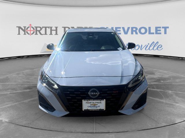 Used 2024 Nissan Altima 2.5 SR w/ SR Premium Package AWD/4WD image 8