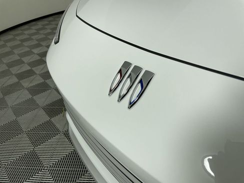 Used 2025 Buick Envista Preferred image 29