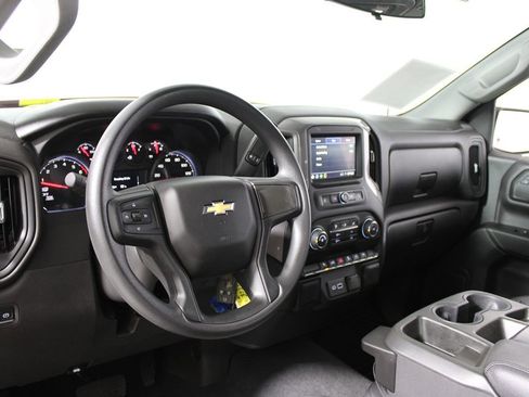 Used 2022 Chevrolet Silverado 1500 Custom image 7