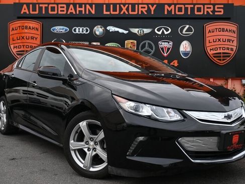 Used 2018 Chevrolet Volt LT w/ Comfort Package image 1
