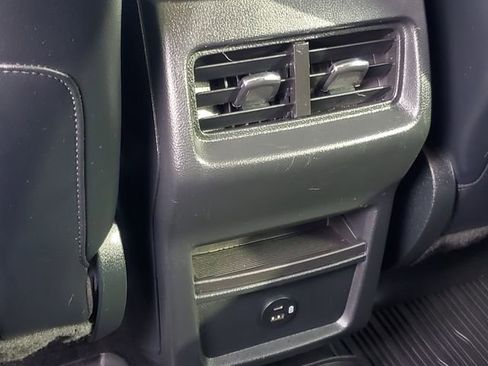 Used 2022 Ford Edge SEL image 31