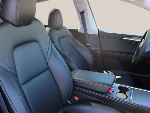 Used 2023 Tesla Model Y Long Range image 20