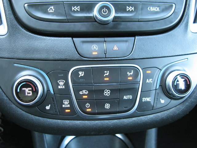 Used 2024 Chevrolet Malibu LT FWD image 19