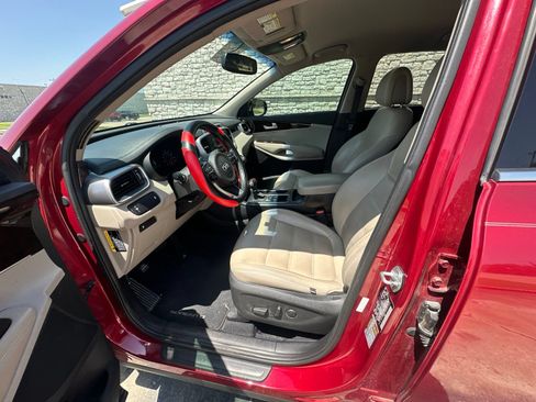Used 2016 Kia Sorento FWD w/ LX Convenience Package image 12