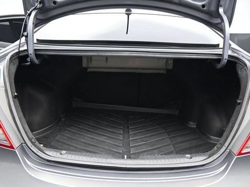 Used 2015 Hyundai Accent GLS FWD image 22