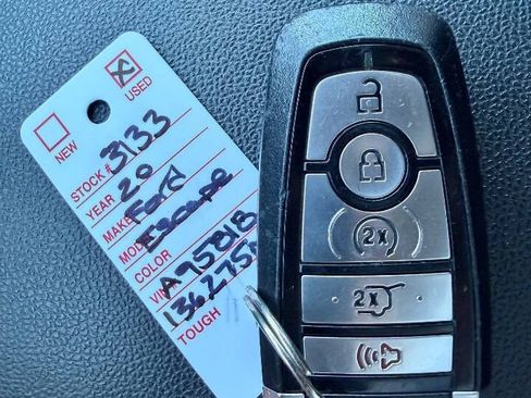 Used 2020 Ford Escape SEL AWD/4WD image 43