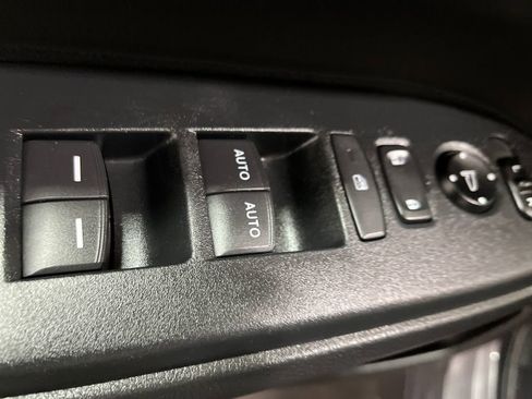 Used 2019 Honda CR-V EX image 11