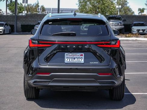 Used 2025 Lexus NX 250 FWD w/ Premium Package image 8