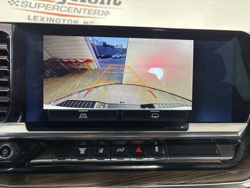 Used 2024 Chevrolet Silverado 3500 LT image 15