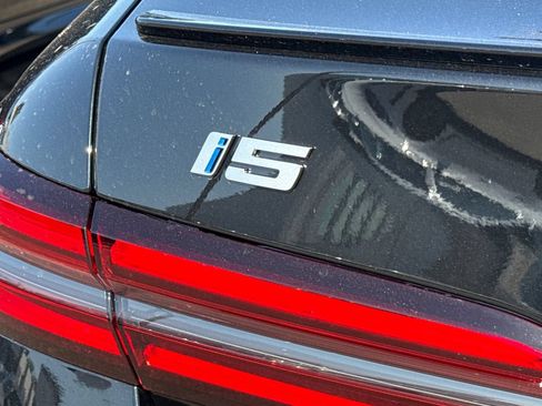 New 2026 BMW i5 M60 AWD/4WD image 10