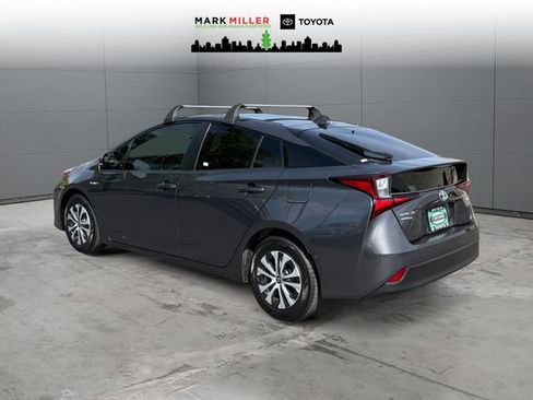 Used 2019 Toyota Prius XLE image 3