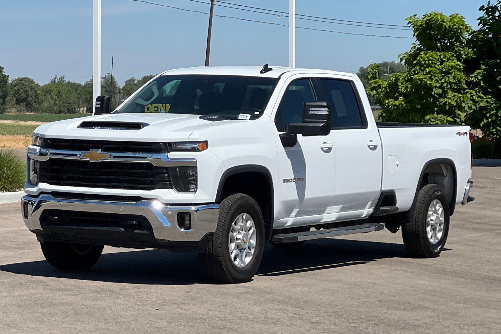 Used 2025 Chevrolet Silverado 3500 LT w/ Safety Package AWD/4WD image 11