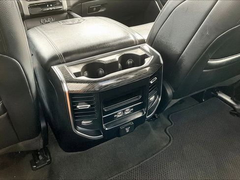 Used 2024 RAM 1500 Laramie image 12