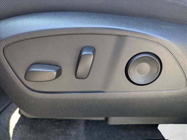 Used 2024 Chevrolet Traverse LT FWD image 11