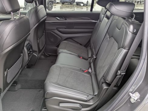 New 2026 Jeep Grand Cherokee L 4WD image 14