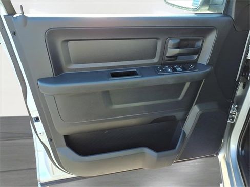 Used 2016 RAM 1500 Express image 16