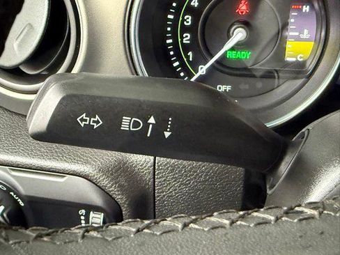 Certified 2023 Jeep Wrangler Unlimited w/ Sun & Screen Package AWD/4WD image 46